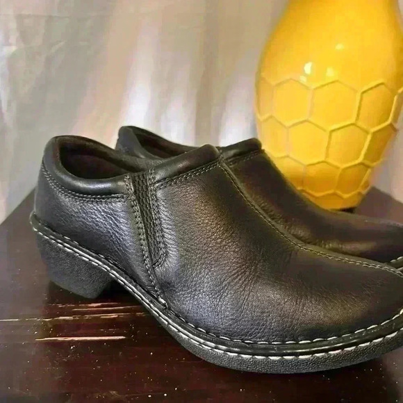 GUC Women’s Eastland Slip On Loafers. Black. Size 8. - Picture 1 of 6